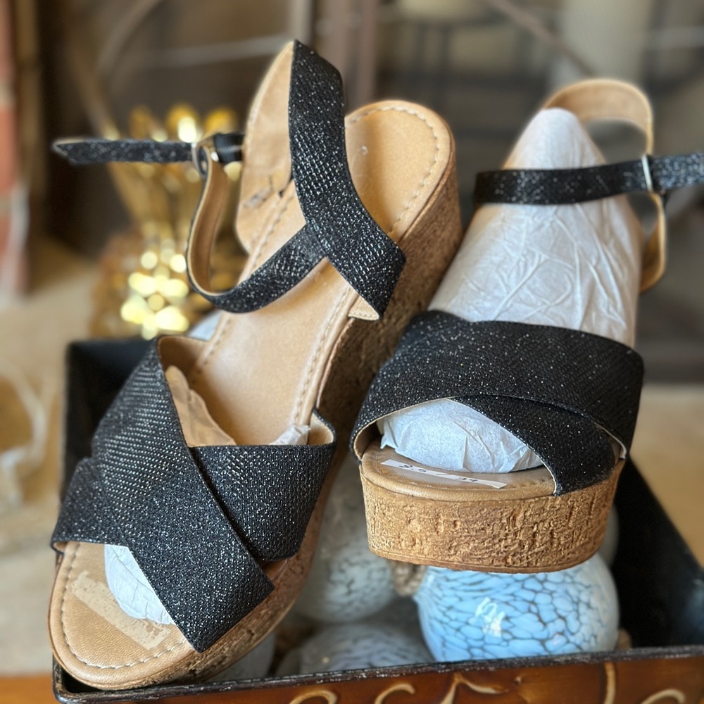 Azura Elegant Black Wedge Sandals size 39